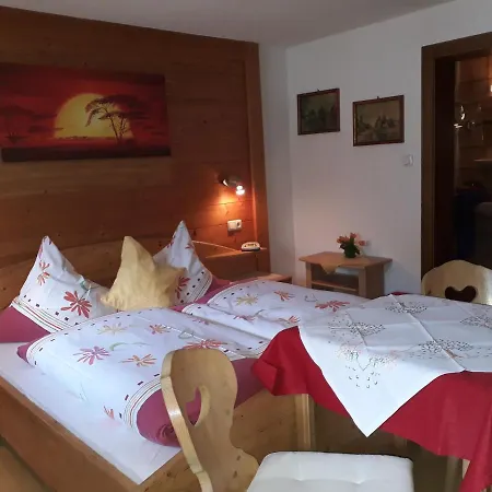 Haus Morgensonne Konukevi Pettneu am Arlberg