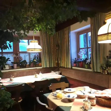 Haus Morgensonne Konukevi Pettneu am Arlberg