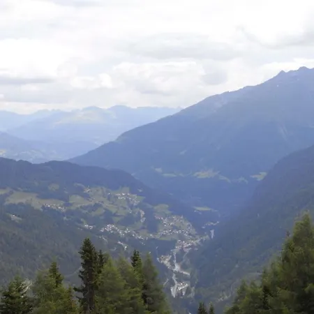 Haus Morgensonne Konukevi Pettneu am Arlberg